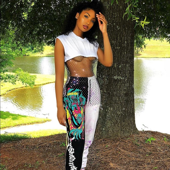 Hi! I'm Olay, Welcome to my closet! :) - Picture 7 of 8